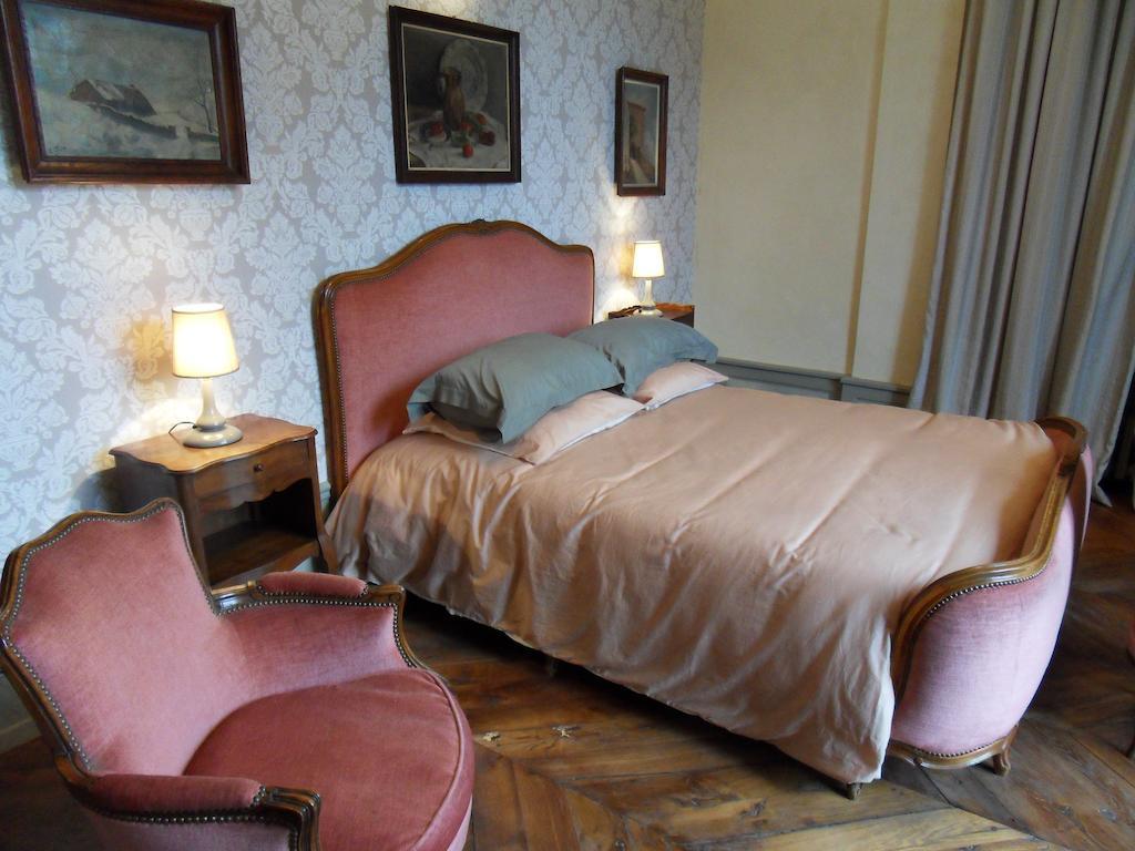 Bed and Breakfast Chateau De Clermont-Saves LʼIsle-Jourdain Zimmer foto